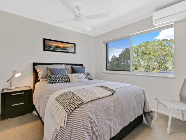 Immaculate 3 Bedroom Furnished Apartment with Private Rooftop & River Views