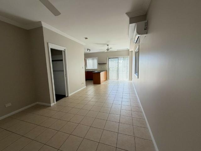 Immaculate 4 Bedroom Townhouse In a Convenient Location!