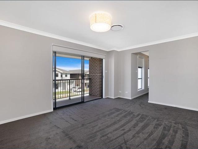Immaculate 4 Bedroom + Multi purpose room, 2.5 Bathroom Family Home – Space, Style & Comfort Combined