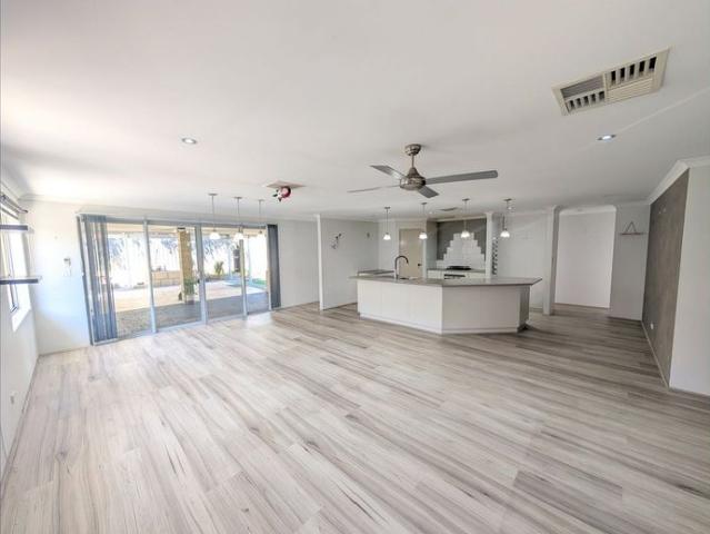 Immaculate 5x2 Family Home!