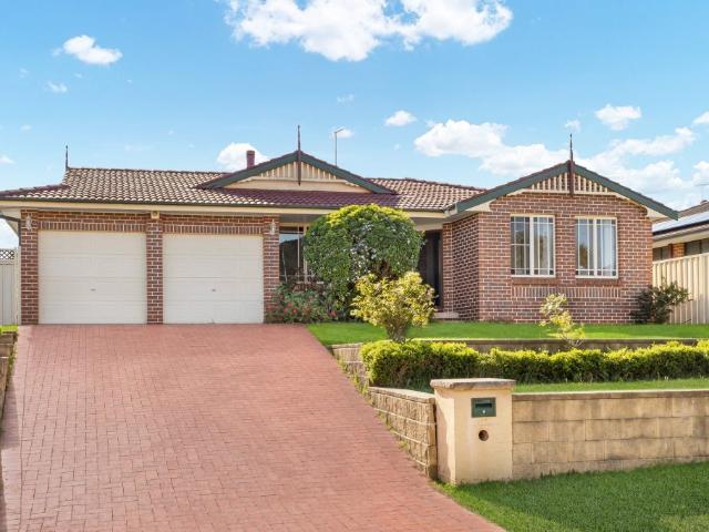 Immaculately Maintained and Spacious Family Home in a Convenient Quakers Hill Location