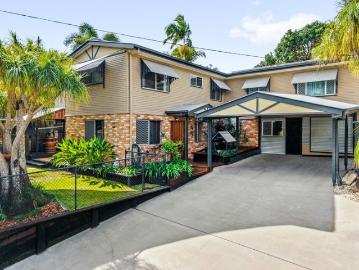 Immaculately maintained family home with separate self contained living