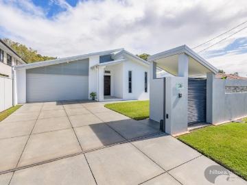 IMMACULATELY PRESENTED NEAR NEW HOME IN RUNAWAY BAY