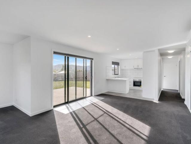 Immaculately Presented Family Home in Brighton