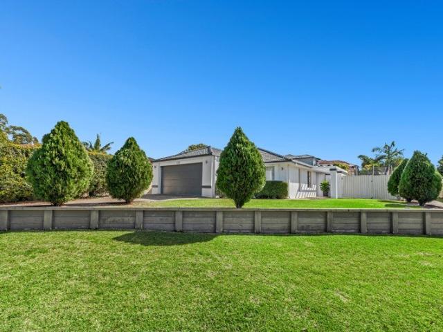 Immaculately Presented Family Home Simply Move In & Enjoy