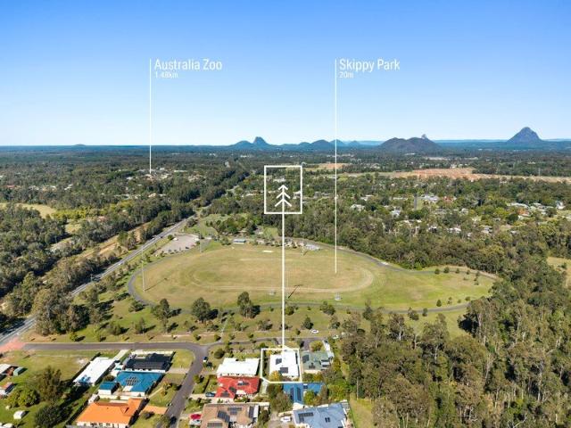 Immaculately Presented Family Home with Complete Skippy Park Frontage