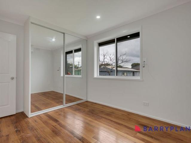 IMMACULATELY PRESENTED HOME IN GREAT LOCATION!