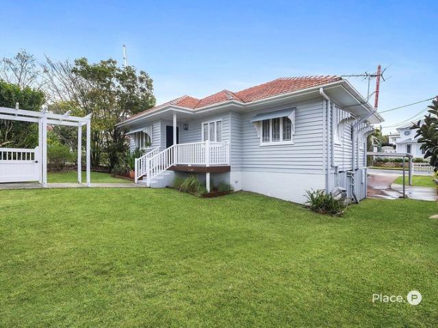 Immaculately Presented Home on 539m2 In Kedron's Best Street