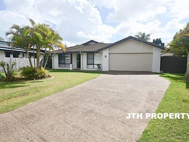 IMMACULATELY PRESENTED HOME ON A LARGE 969SQM BLOCK!