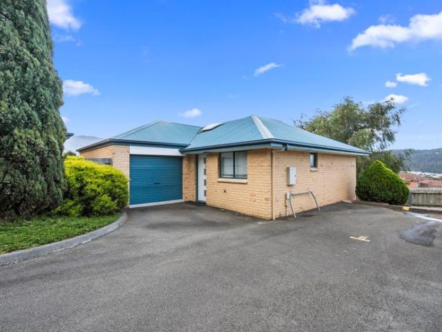 Immaculately presented 3 bedroom family home