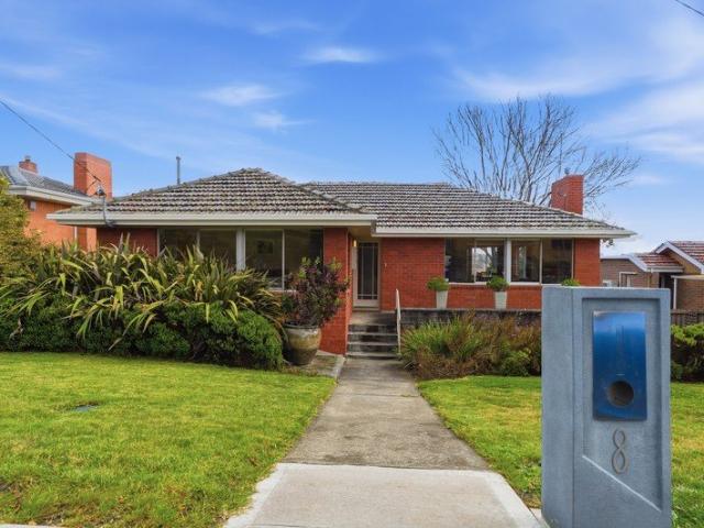 Immaculately presented 3 bedroom family home in a great location