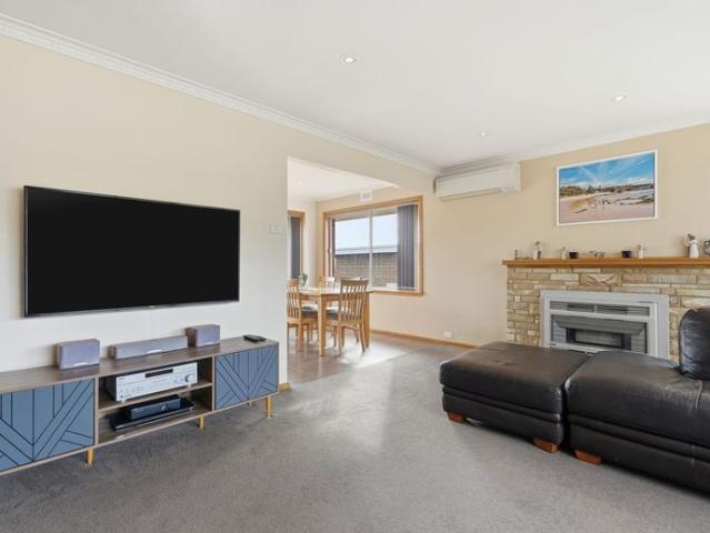 Immaculately presented 3 bedroom family home in a great location