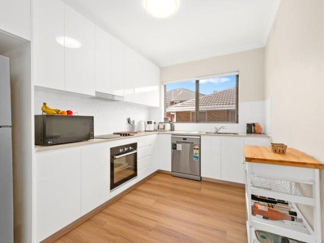 Immaculately Renovated Apartment Offering Space, Style & Convenience