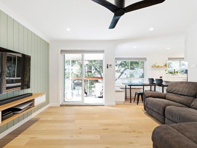 Immaculately Renovated Beachside Apartment of Luxury and Convenience 300m to Dee Why Beach