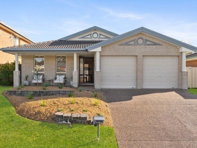 Immaculately Renovated Home in a Peaceful Family Locale
