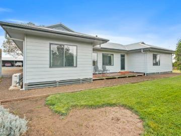 IMMACULATELY RENOVATED