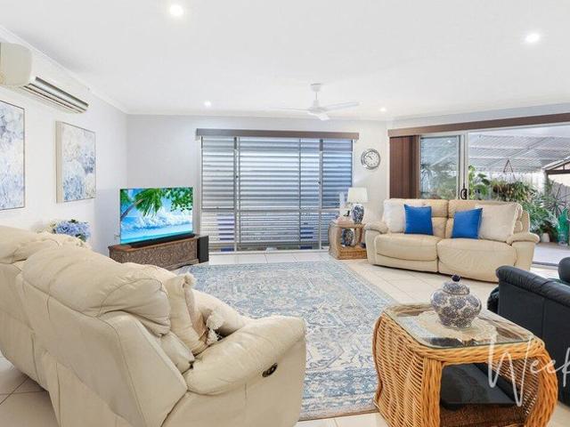 Immaculately Updated Villa in Palm Lake Resort Bargara