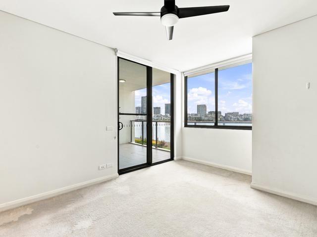 Immediate Waterfront Views |3 Bedroom + Study Room