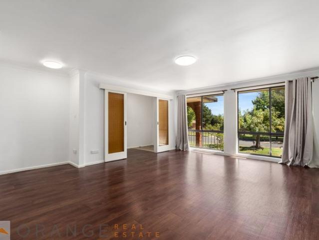 IMMENSE FIVE BEDROOM, THREE BATHROOM HOME