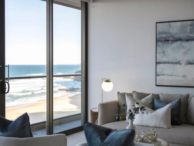 Immerse Yourself in Breathtaking Beach and Coastal Views