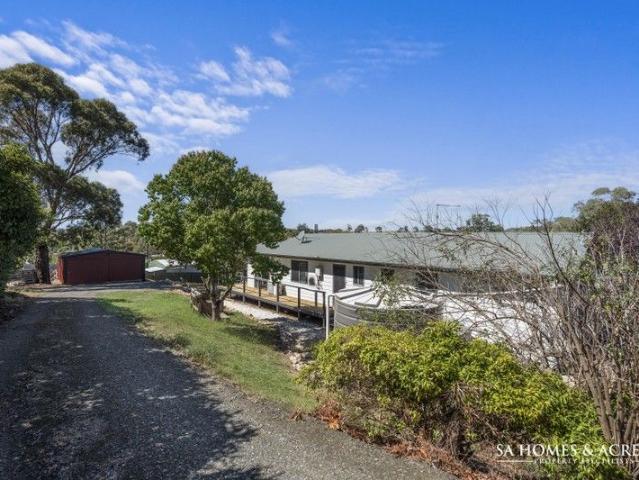 Immerse yourself in the country lifestyle!