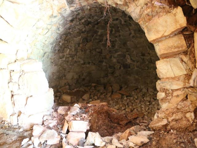 Immersi tra ulivi secolari, mandorli e vigneti, i sette trul. 53m² Cisternino