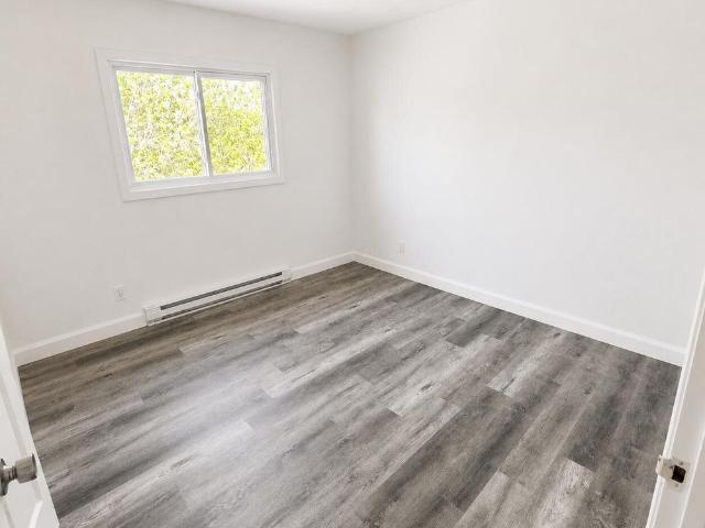 Immeuble 1555 Rue Dorval Joli 4 ½ à Louer à Sherbrooke