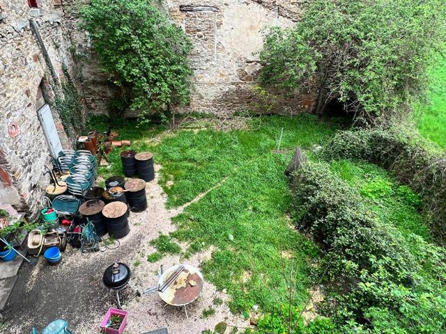 Immeuble trois appartements Bessèges