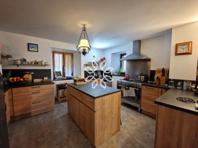 Immeuble à vendre Allanche