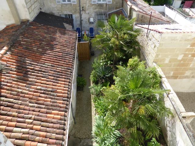 Immeuble à vendre Saintes 5 Logements 203m² Saintes