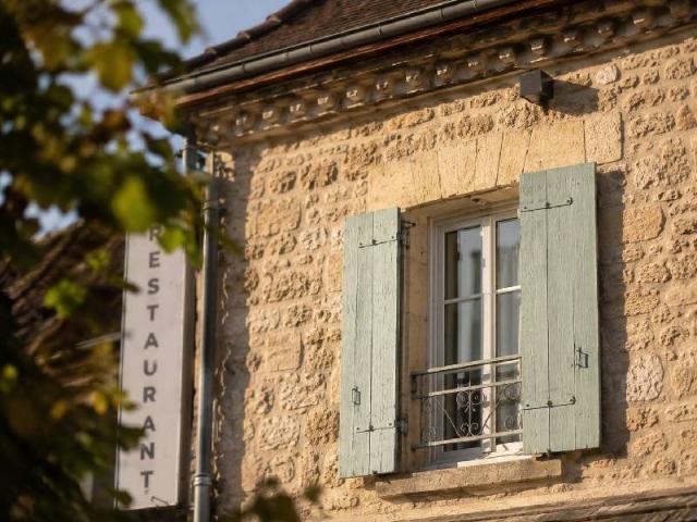 Immeuble Au cur du village de Saint Capraise de Lalinde, c. 417m² Saint Capraise de Lalinde