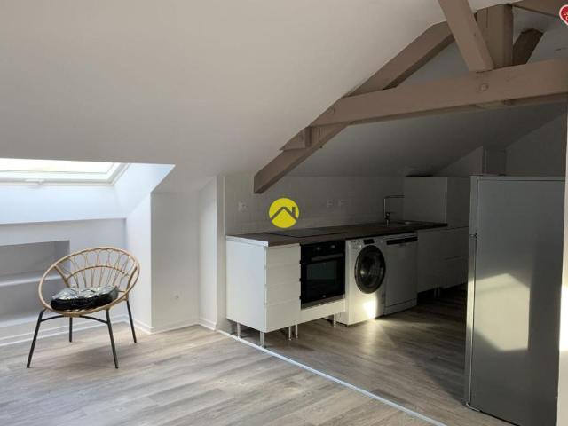 immeuble avec appartements et local