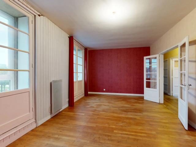 Immeuble avec potentiel de 4 logements en plein Centre ville