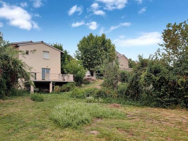 Immeuble Chateau 220 m2 les pujols