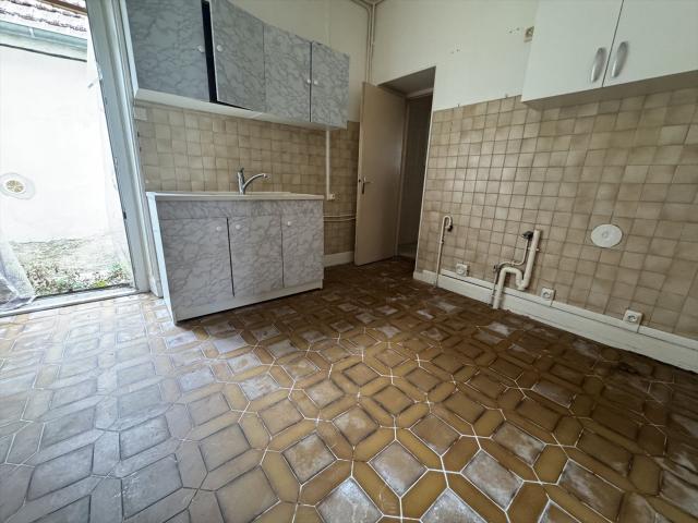 Immeuble composé de 2 maisons 165m² Prémilhat