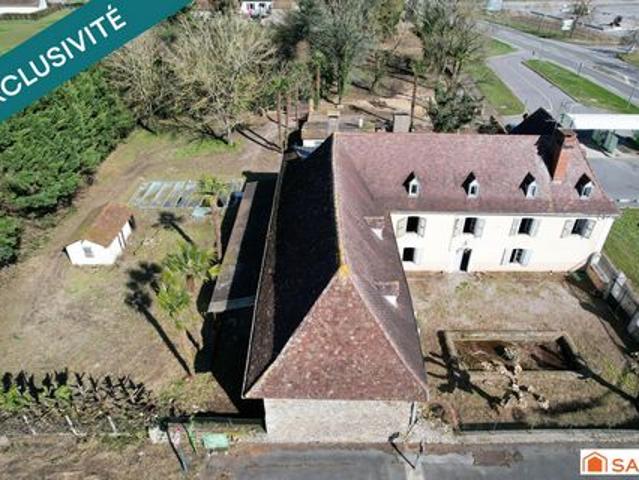 Immeuble de 550 m² – Fort potentiel – Parcelle de 8 573 m²