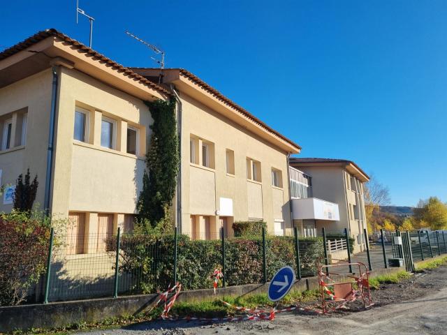 Immeuble De 1050 M2 1050m² Digne les Bains