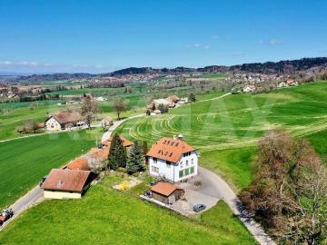 Immeuble de 3 appartements en pleine campagne