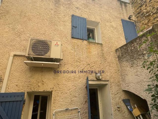 Immeuble de 3 lots dans le centre de la Tour d'Aigues 180m² La Tour d'Aigues
