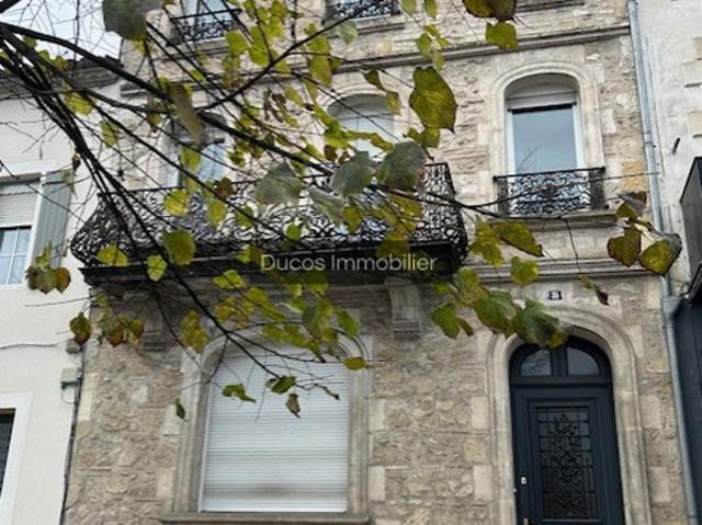Immeuble de caractère avec revenus locatifs Centre ville M