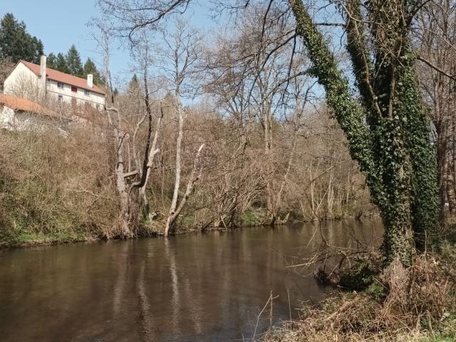 Immeuble De Rapport De 13 Appartements 1021m² Pontaumur