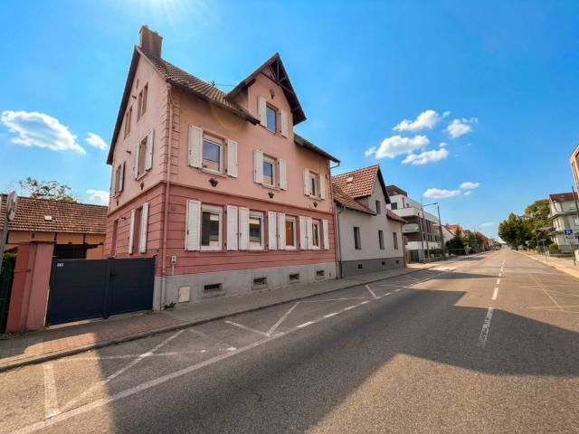 Immeuble de rapport et dépendance en bordure de Mühlbach
