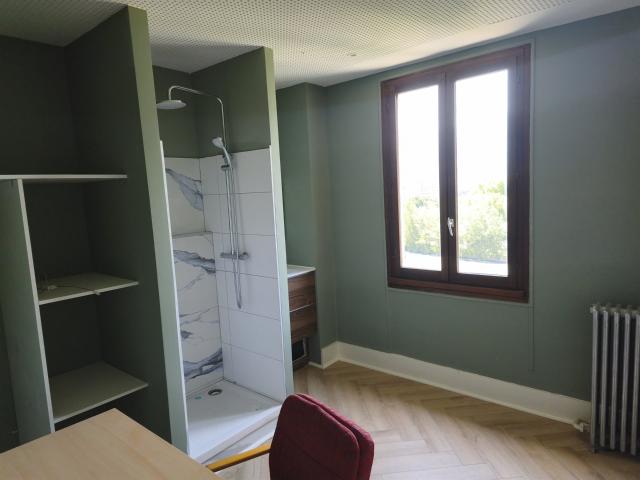 Immeuble de rapport fort rendement Proche Grenoble 290m² Saint Martin le Vinoux