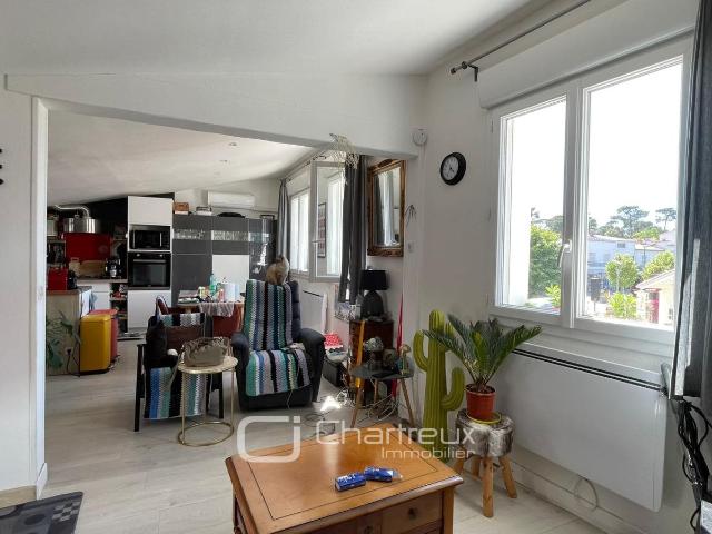 Immeuble De Rapport 82m² Saint Palais sur Mer