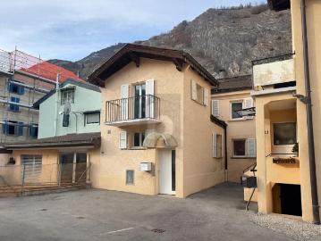 IMMEUBLE DE RENDEMENT À 4% AU VIEUX VILLAGE