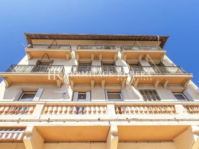 Immeuble de style niçois A rénover Vue mer 443m² Roquebrune Cap Martin