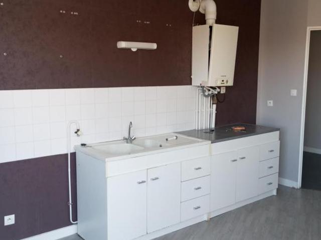 IMMEUBLE DU ROND POINT LOGEMENTS A3011026180024