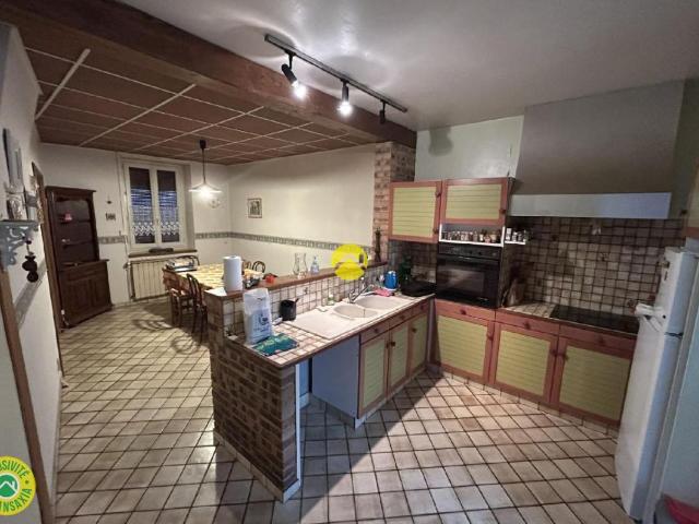 IMMEUBLE + GARAGE attenant