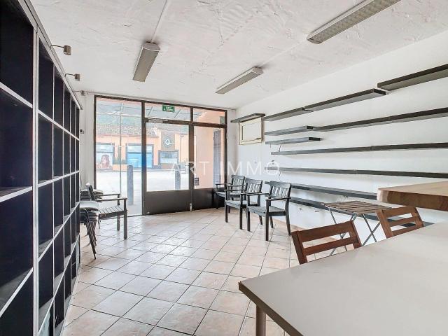 Immeuble mixte 230m² Robion