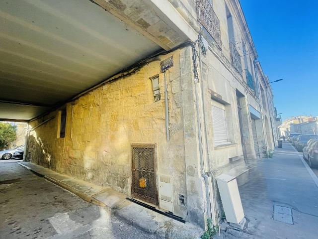 Immeuble pierre benauge, 6 Appartements et un Local commerci. 430m² Bordeaux